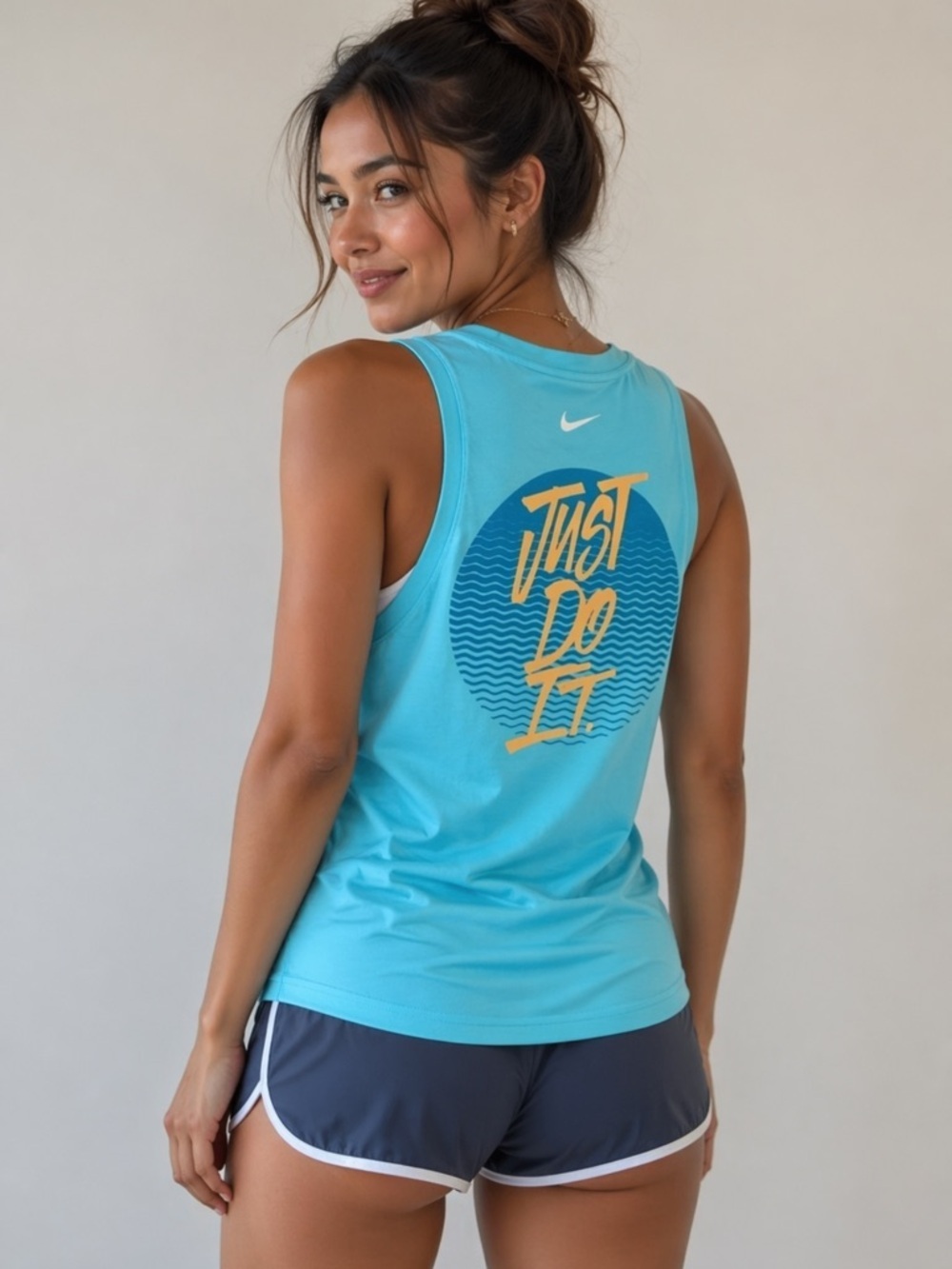 NWT NIKE Dry Women's Legend Sleeveless Tomboy Tank